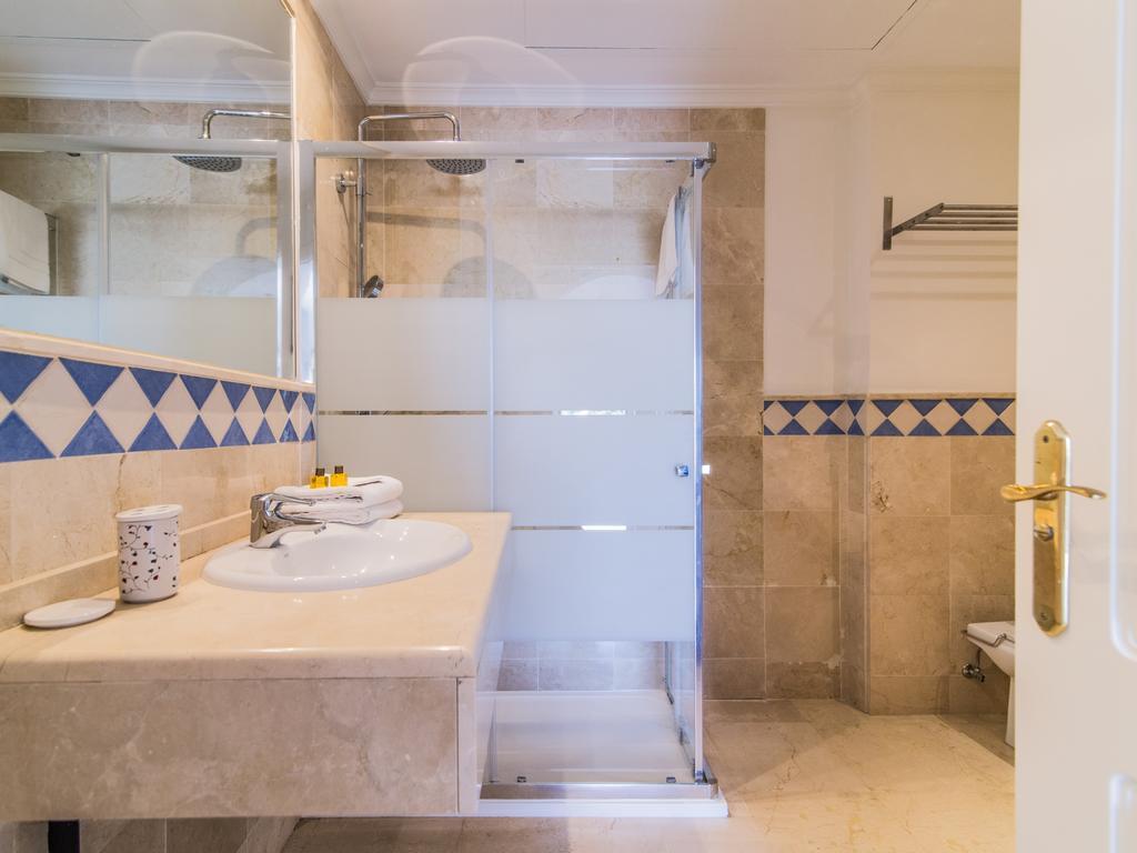 River Garden Spacious Penthouse ماربيا المظهر الخارجي الصورة